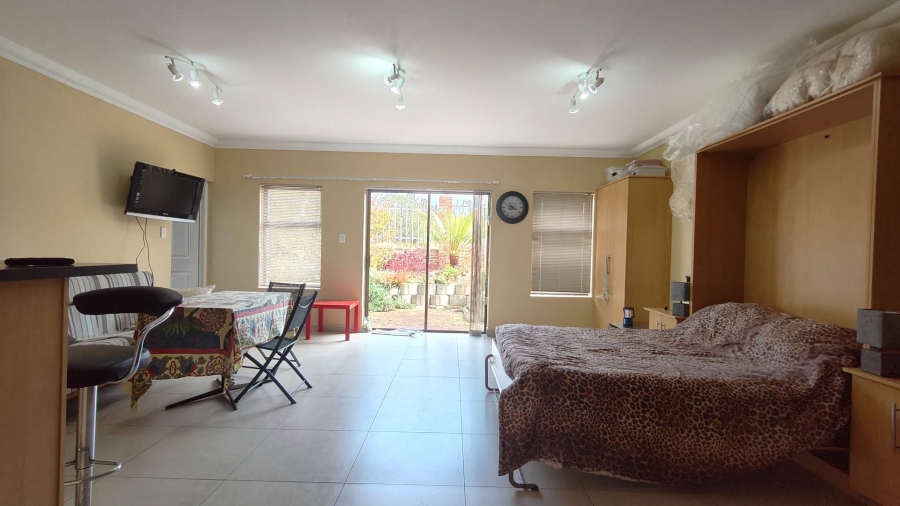 4 Bedroom Property for Sale in Island View Western Cape